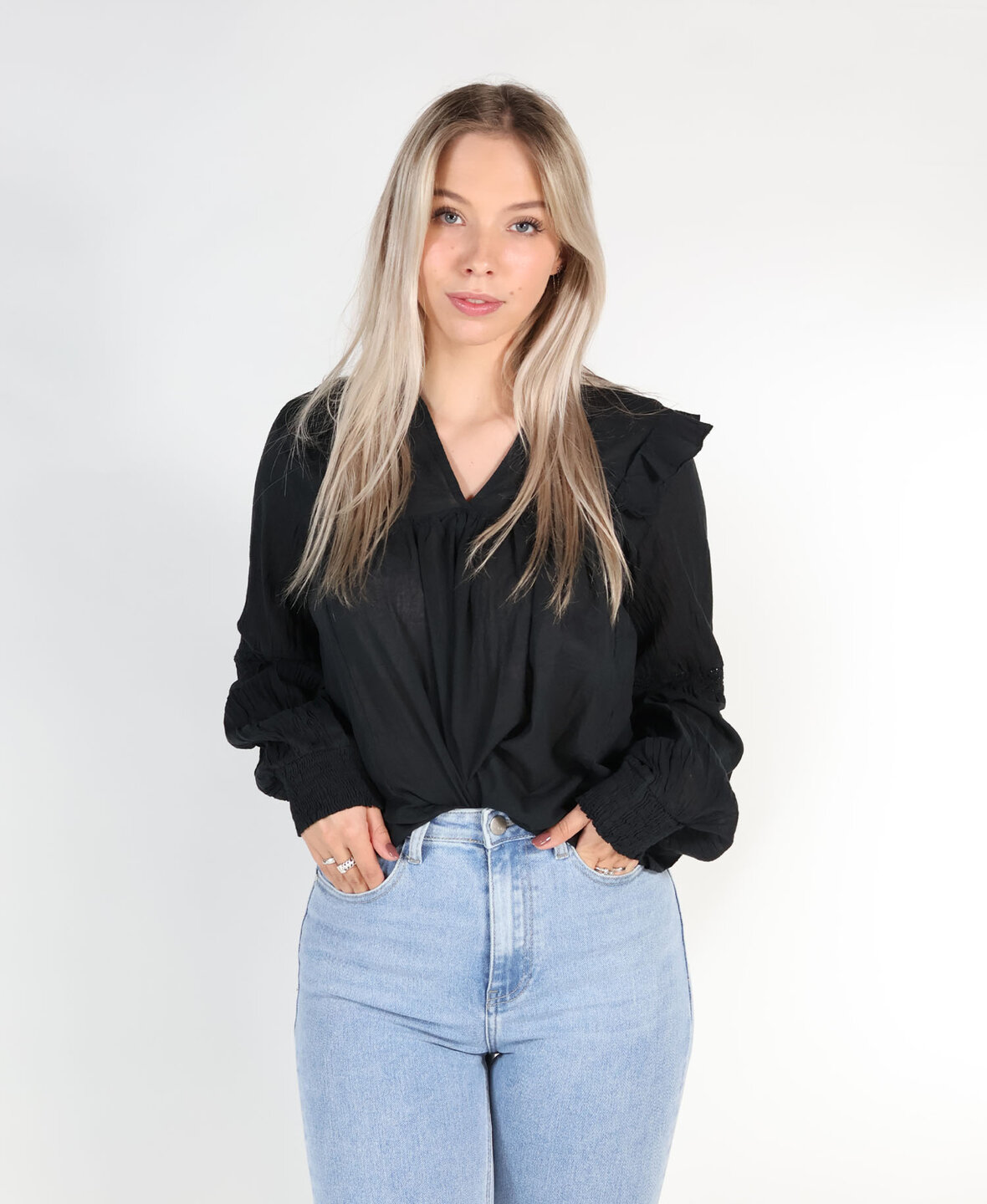 Eliva Blouse Black