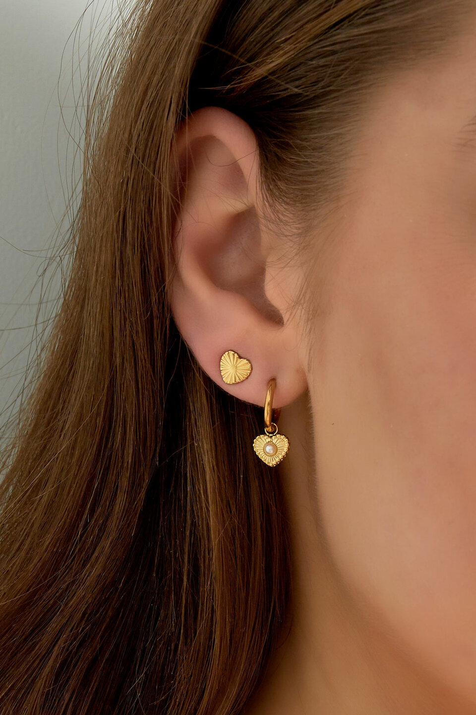 Earring love studs Gold