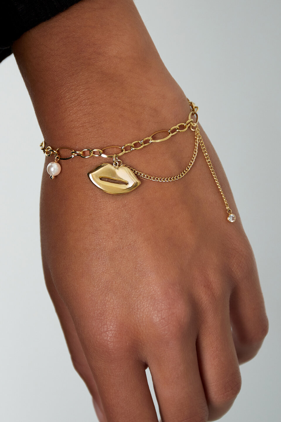 Kiss Bracelet Gold